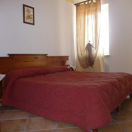 Вилла Agriturismo Cascina Vrona Monteu Roero Экстерьер фото